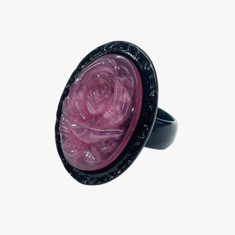 ANNA SUI